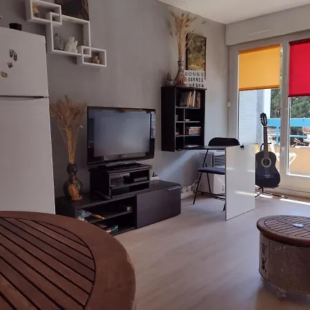 Apartamento Ensoleille Avec Balcon Nîmes